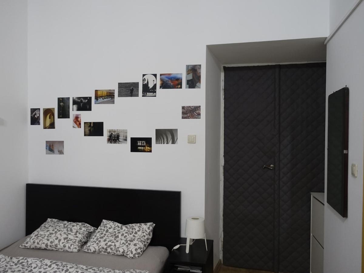 Umbrella Guest Rooms Krasków Exterior foto